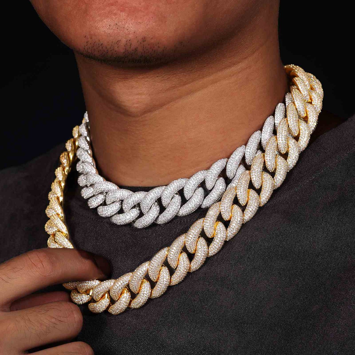 Fully Iced-out Bubble Cuban Chain With VVS Moissanite Diamond Diamlux