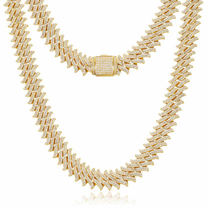 Cuban Link Chain in Thorns With Moisanite Diamond Diamlux