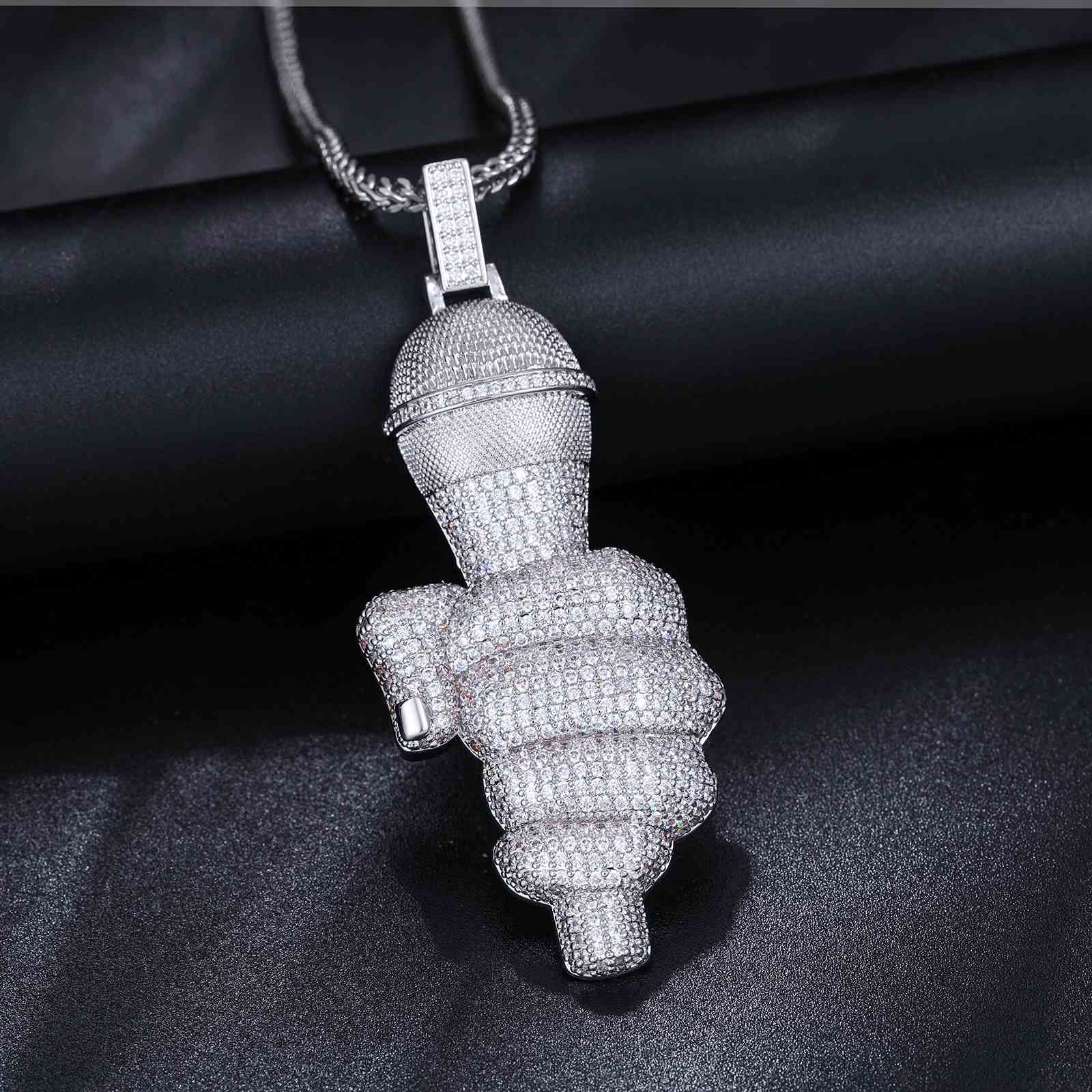 Pendant for Singer Microphone with Moissanite Diamond Diamlux