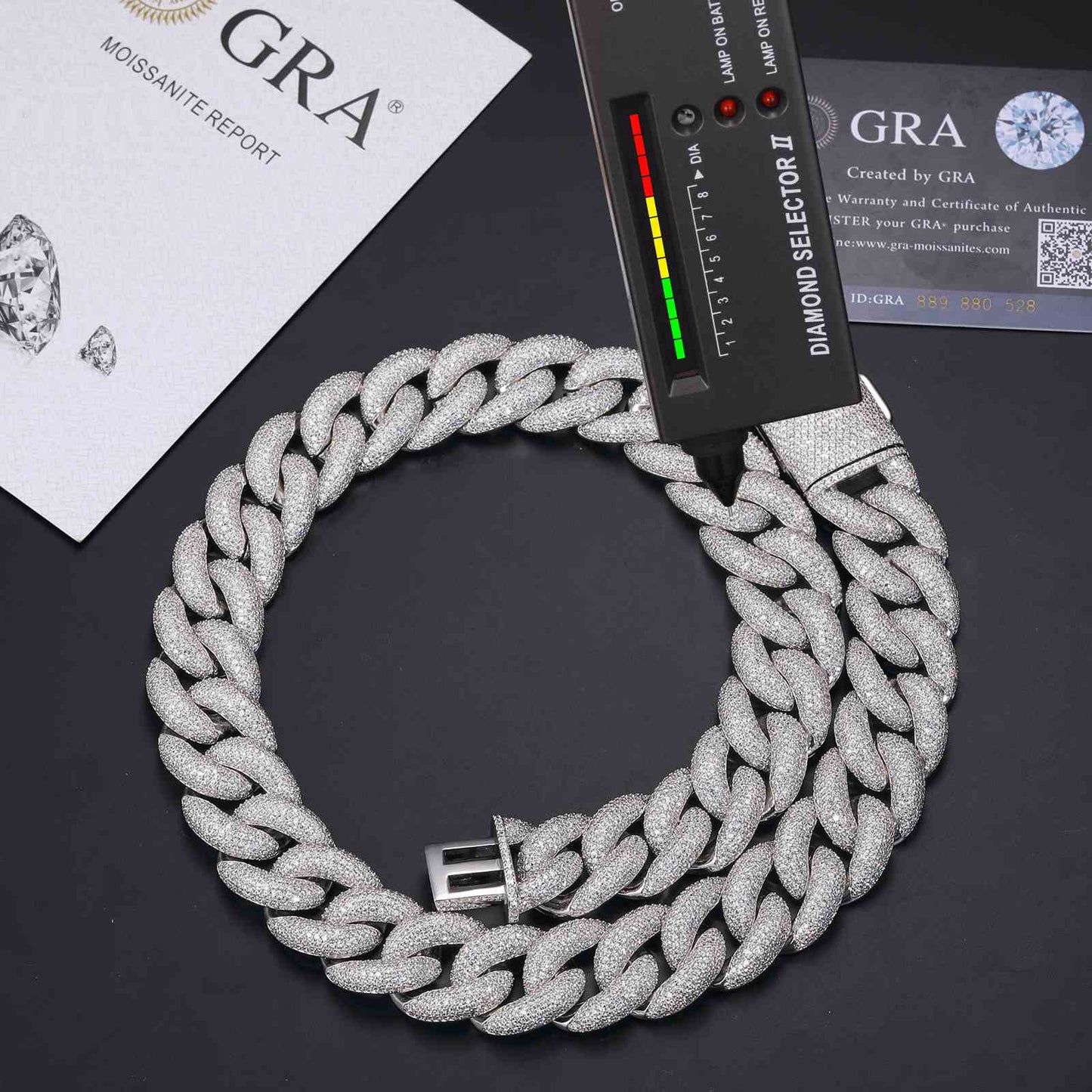 Fully Iced-out Bubble Cuban Chain With VVS Moissanite Diamond Diamlux