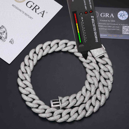 Fully Iced-out Bubble Cuban Chain With VVS Moissanite Diamond Diamlux