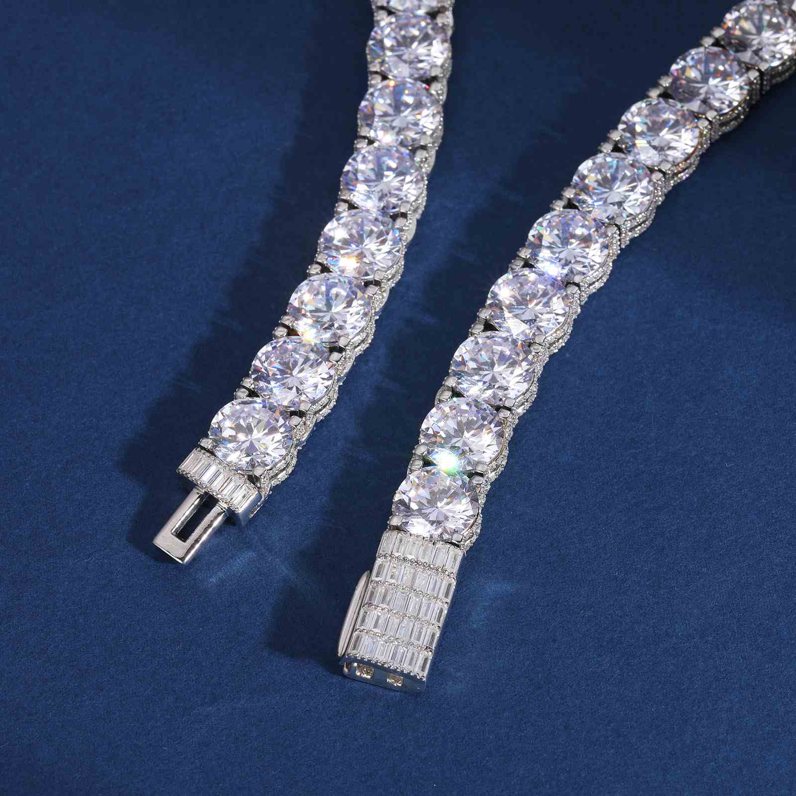 Chain Tennis Cluster with Moissanite Diamond Diamlux