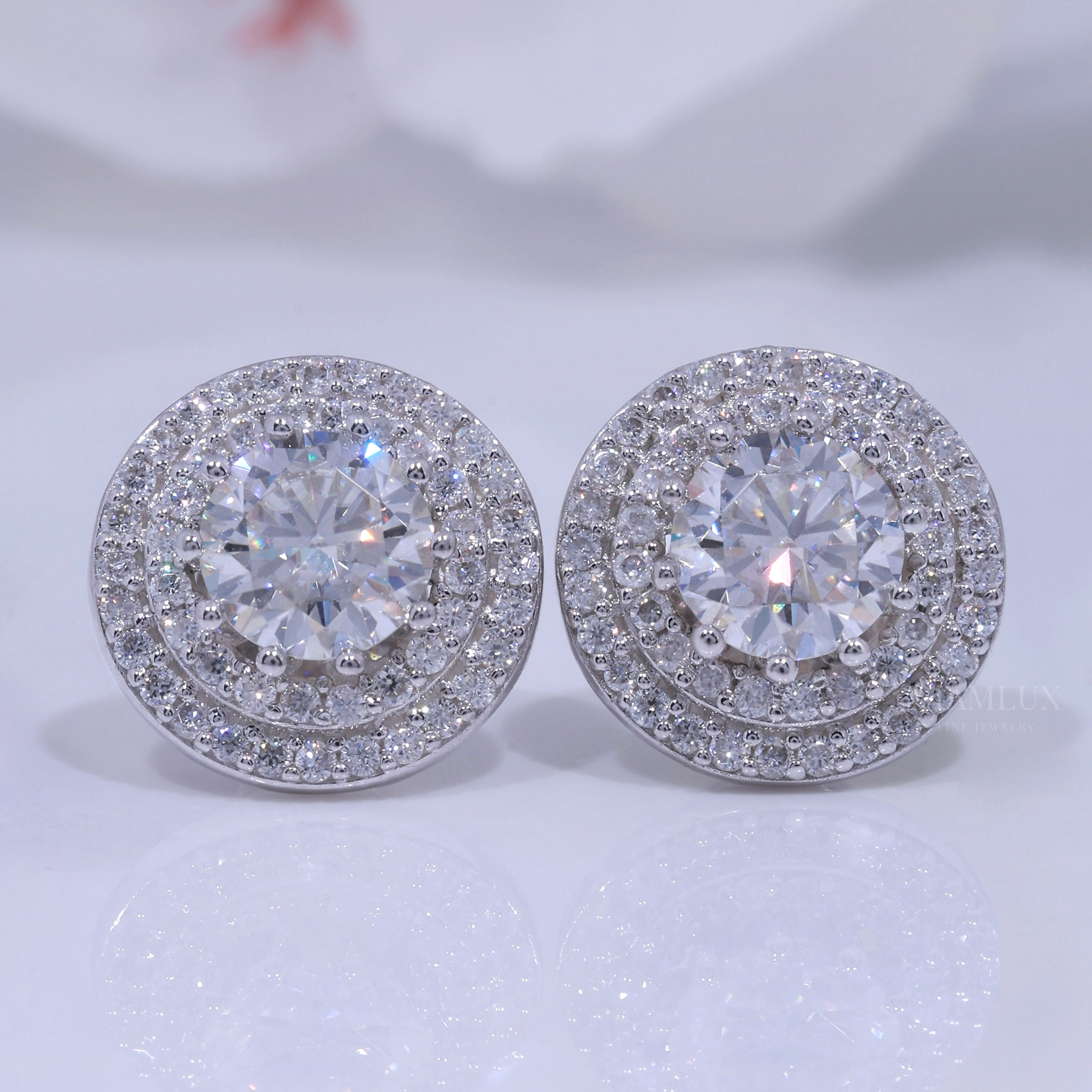 Round Brilliant Cut Solitaire Stud Earrings in 925 Sterling Silver Diamlux Fine Jewelry