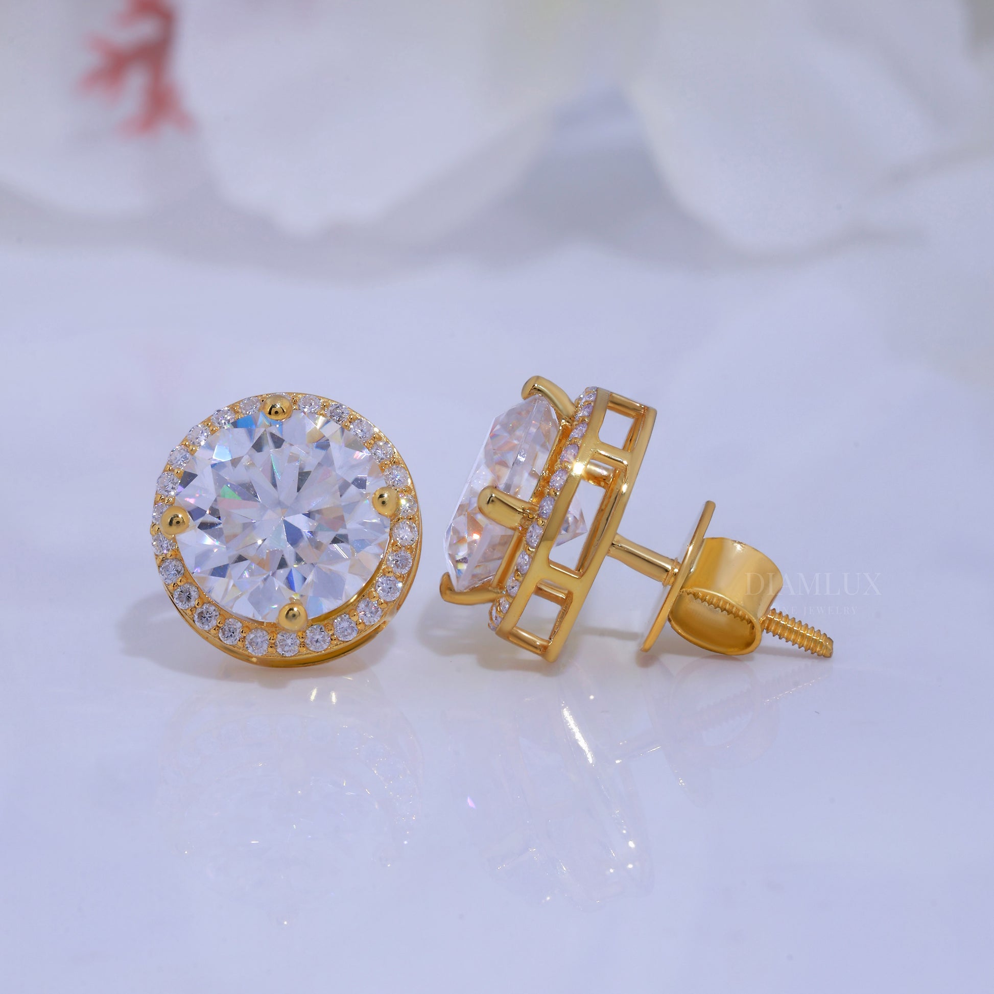 Classic Round Brilliant Cut Solitaire Studs in Yellow Gold Diamlux Fine Jewelry