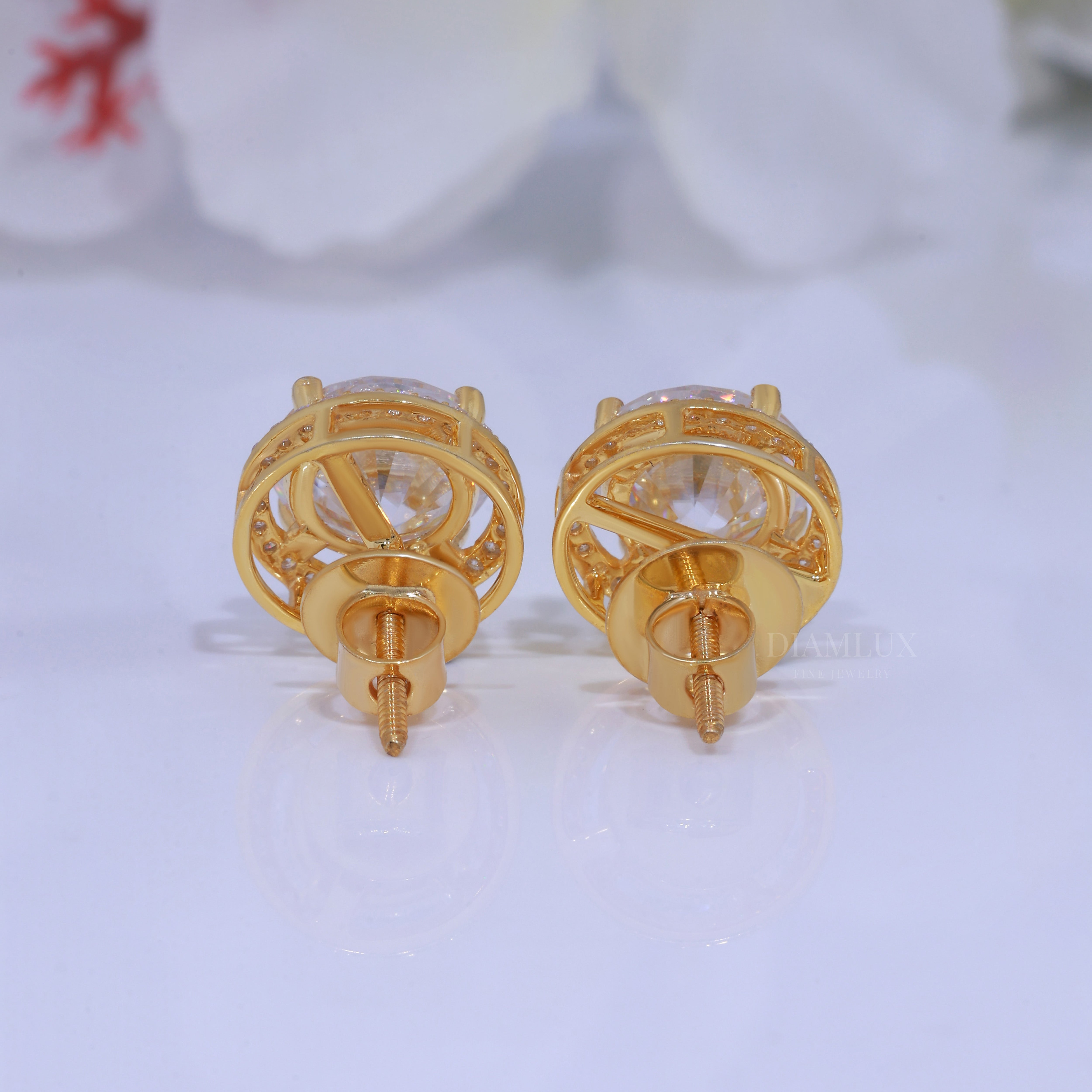 Classic Round Brilliant Cut Solitaire Studs in Yellow Gold Diamlux Fine Jewelry