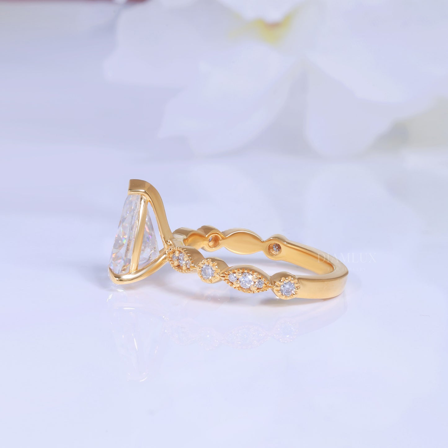 Pear Cut Lab Diamond Vintage Filigree Engagement Ring in 14kt Yellow Gold Diamlux Fine Jewelry