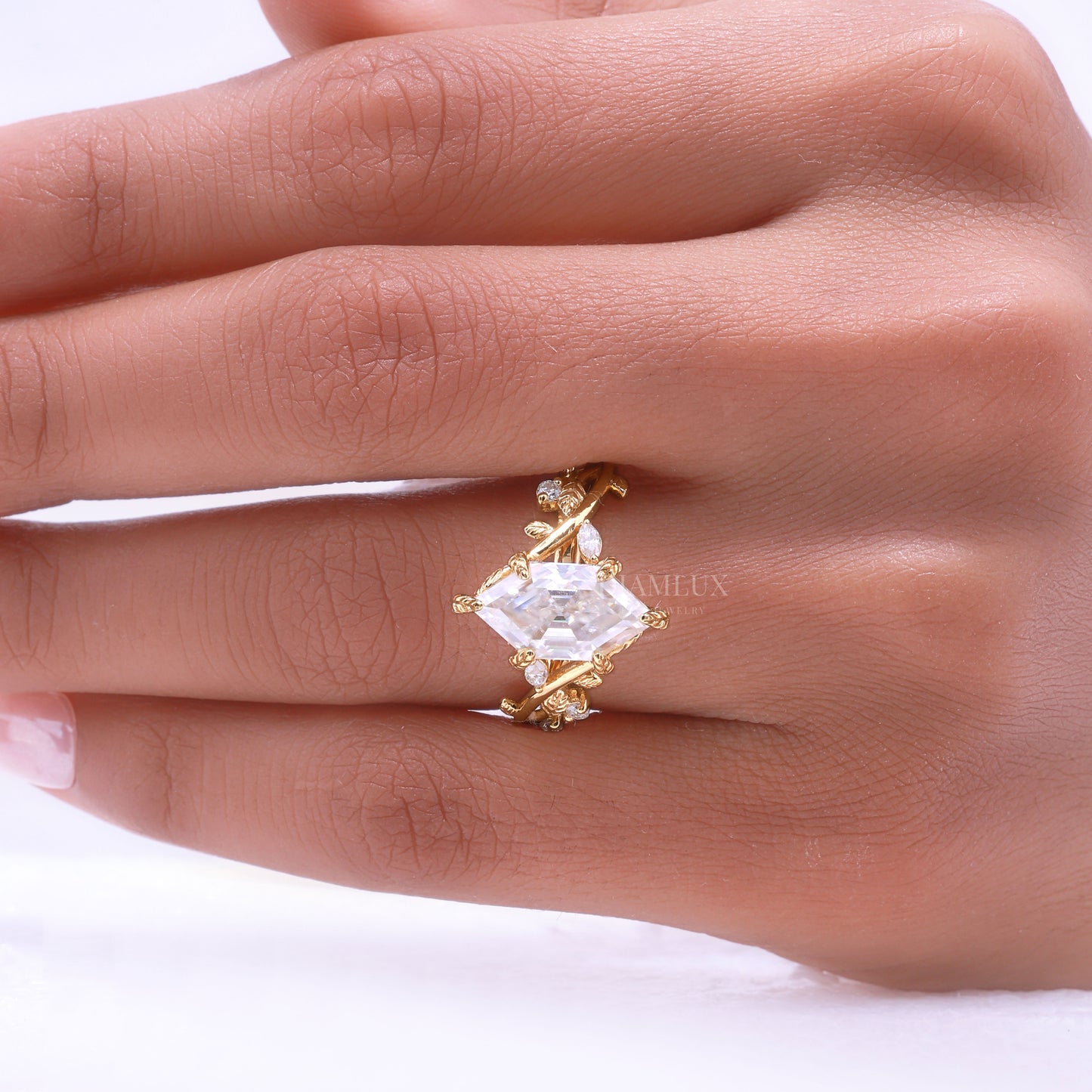 10kt Gold Hexagon Cut Lab Diamond Vintage-Inspired Ring Diamlux Fine Jewelry