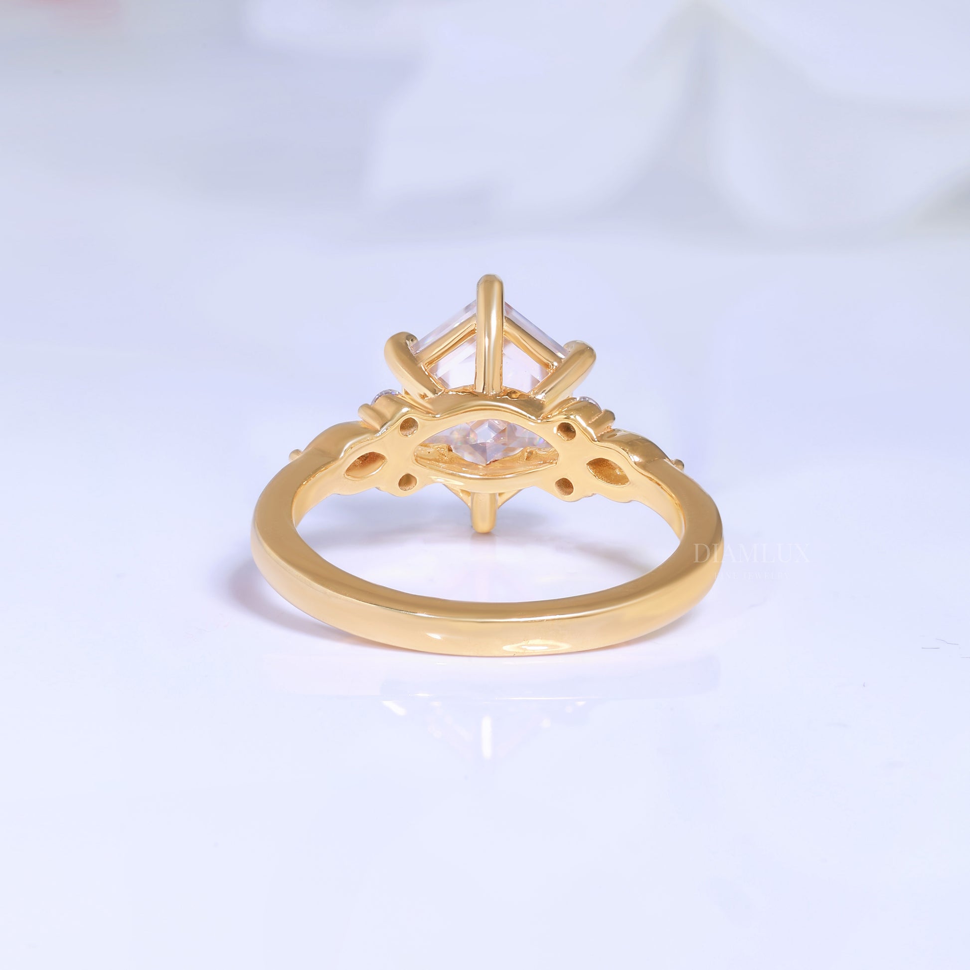 10kt Gold Hexagon Cut Lab Diamond Vintage-Inspired Ring Diamlux Fine Jewelry
