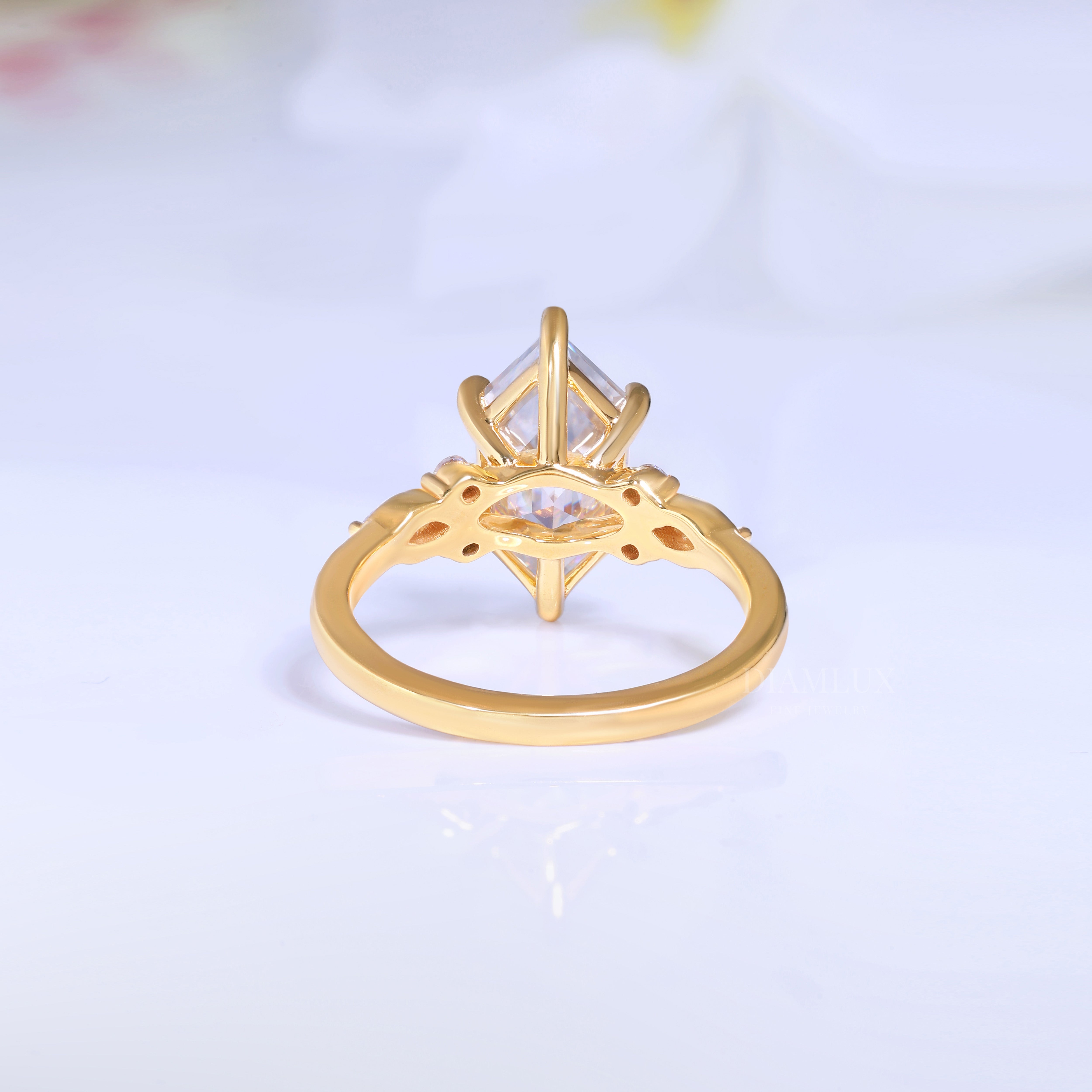 10kt Gold Hexagon Cut Lab Diamond Vintage-Inspired Ring Diamlux Fine Jewelry
