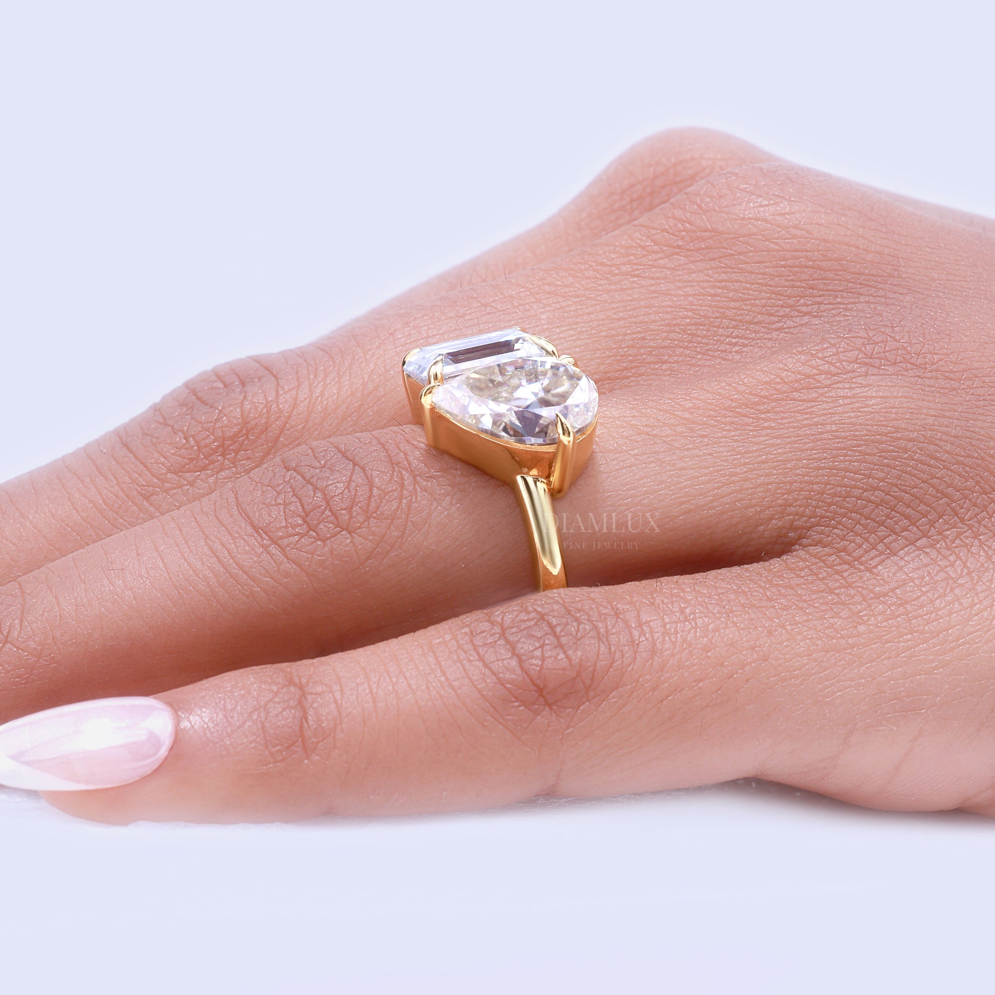 Yellow Gold Toi et Moi Ring with Pear and Radiant Cut Clear Gemstones Diamlux Fine Jewelry