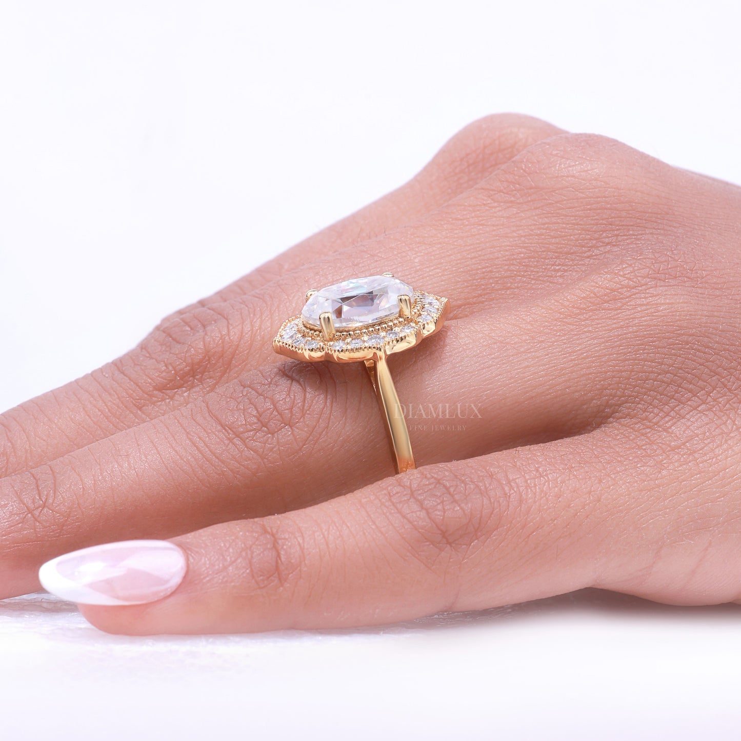Yellow Gold Vintage-Inspired Oval Diamond Halo Ring Diamlux Fine Jewelry