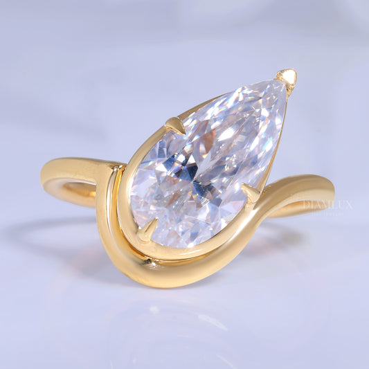 Yellow Gold Pear-Shaped Diamond Wave Ring Diamlux Fine Jewelry