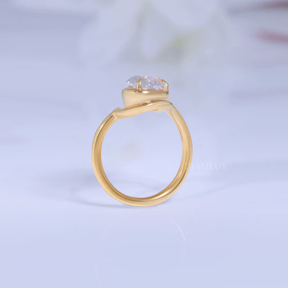 Yellow Gold Pear-Shaped Diamond Wave Ring Diamlux Fine Jewelry