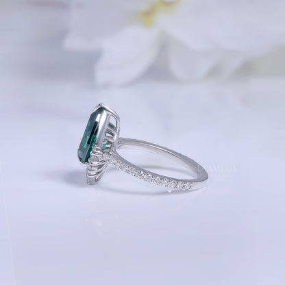 Elegant Pear-Shaped Green Gemstone Diamond Ring Diamlux Fine Jewelry