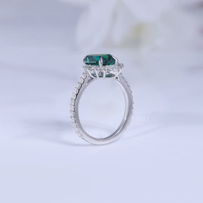 Elegant Pear-Shaped Green Gemstone Diamond Ring Diamlux Fine Jewelry