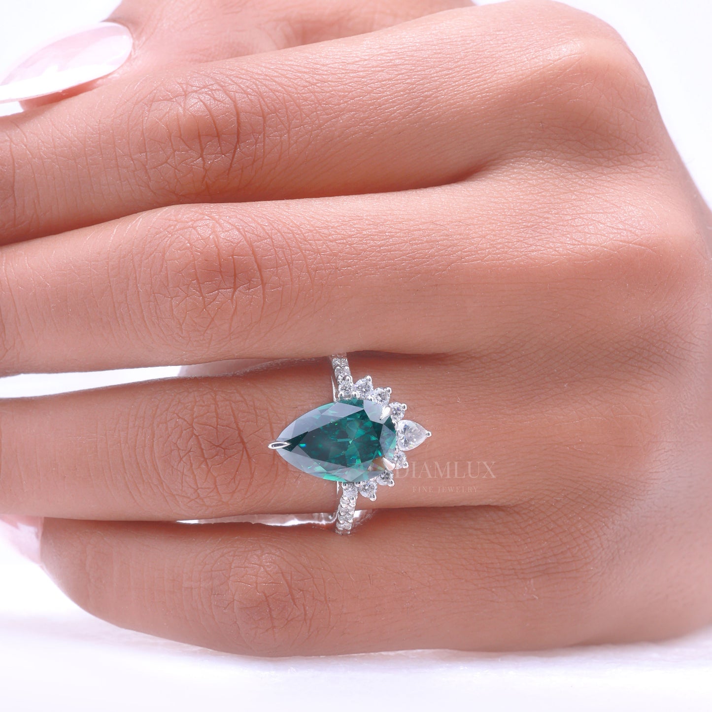 Elegant Pear-Shaped Green Gemstone Diamond Ring Diamlux Fine Jewelry
