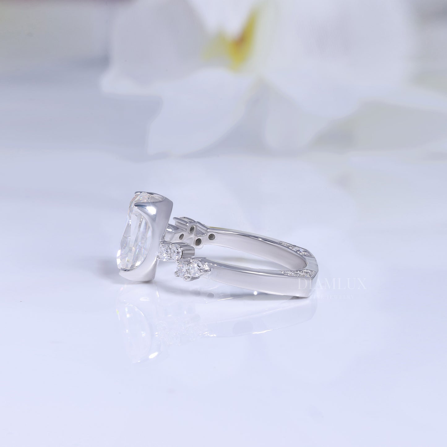 Elegant Cushion Cut Diamond Engagement Ring Diamlux Fine Jewelry