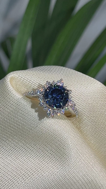 Elegant Blue Sapphire Halo Diamond Ring